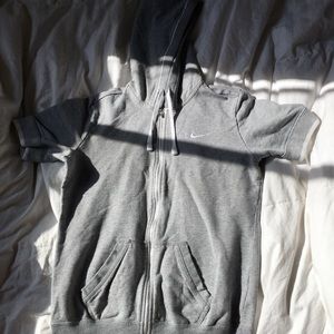 Grey Nike short sleeve sweater